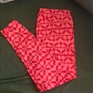 TC LuLaRoe Valentines Day Heart Leggings